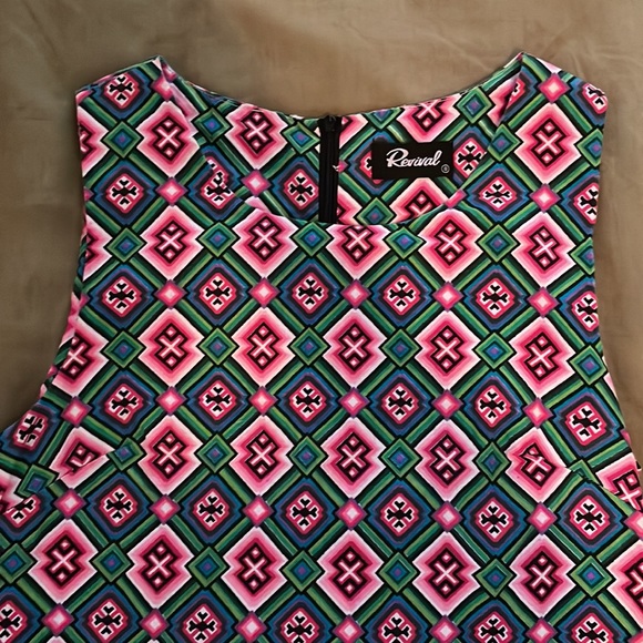 Vintage Mod Shift Dress - Picture 2 of 6